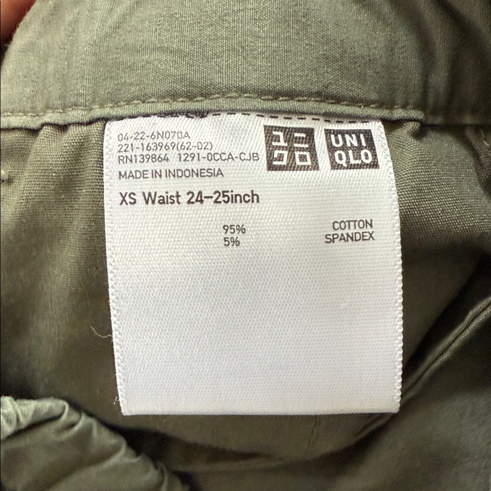 Uniqlo Women's Wide-Leg Pants dark gray/green - Picture 2 of 5